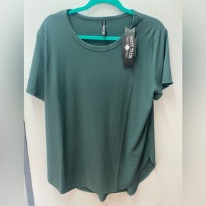 NWT Womans Lg Crazy Train Short Sleeve Camisole